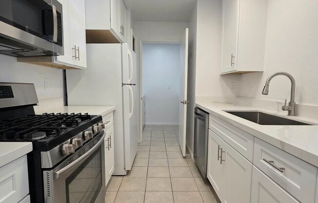 2 beds, 2 baths, $1,575, Unit # 1007