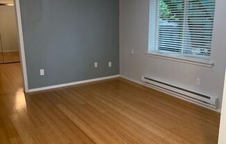 1 bed, 1 bath, 800 sqft, $1,395, Unit B32