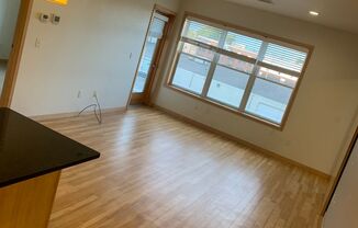 2 beds, 2 baths, 1,000 sqft, $1,395, Unit 315