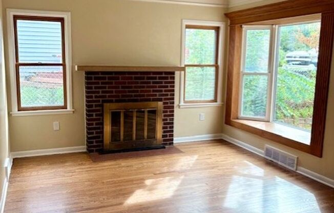 Charming 4-Bedroom Home in the Heart of Windsor Heights!