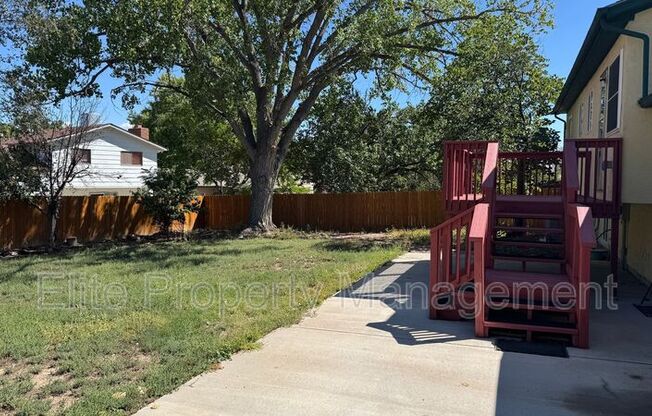 21 GRISSOM PL