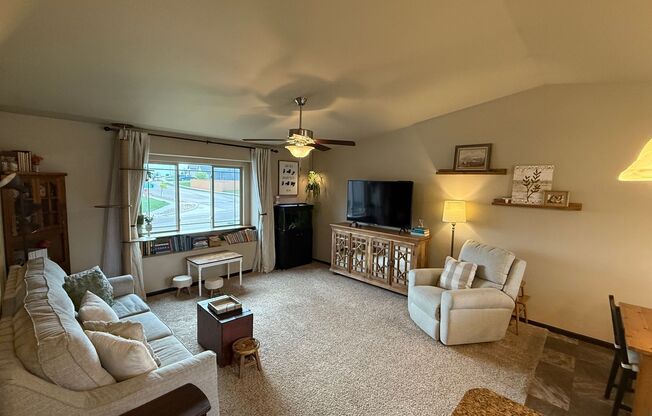 4 Bedroom, 3 Bathroom Home for Rent