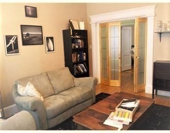 12 ROYCE RD
