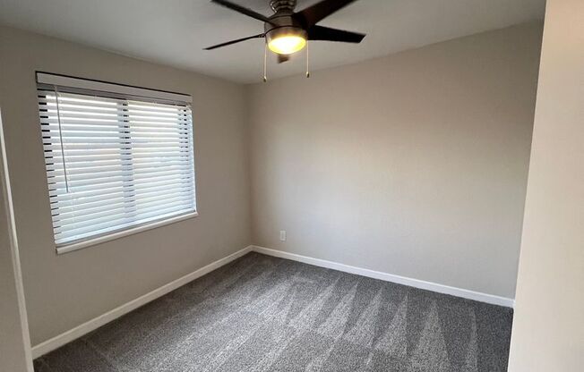 2 beds, 1 bath, 700 sqft, $1,750, Unit Unit 3377