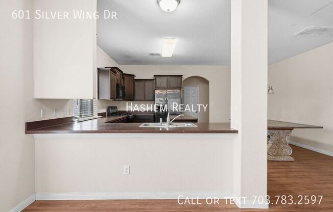 601 SILVER WING DR