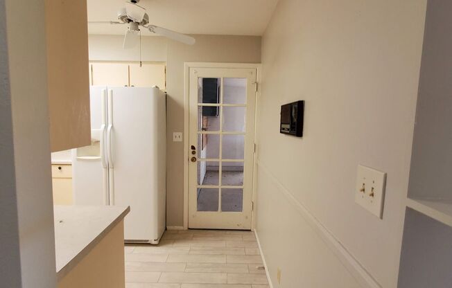 2 beds, 2 baths, $1,599