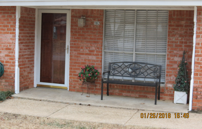 1102 WILDWOOD DR