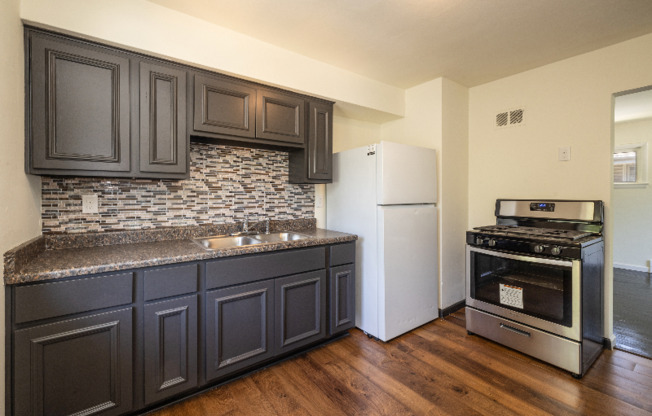 5823 N 65 ST