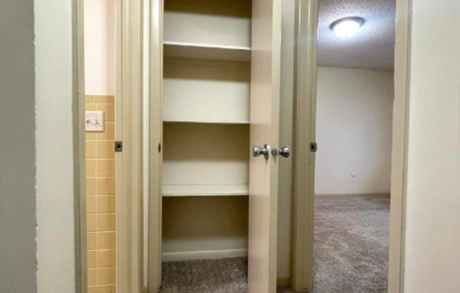 1 bed, 1 bath, 650 sqft, $1,020, Unit 16