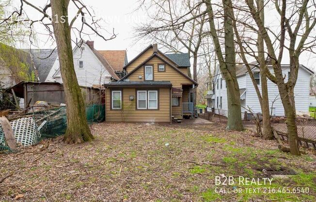 1427 E 61 ST