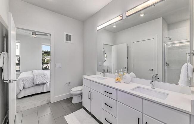 saint_mary_bathroom_3 in austin tx apartments