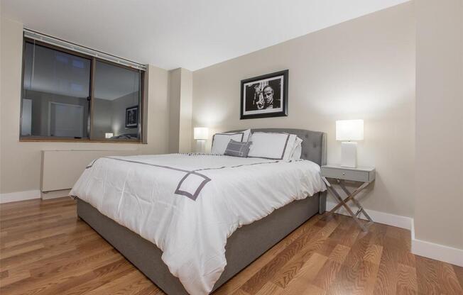 2 beds, 2 baths, 963 sqft, $6,002, Unit 10L
