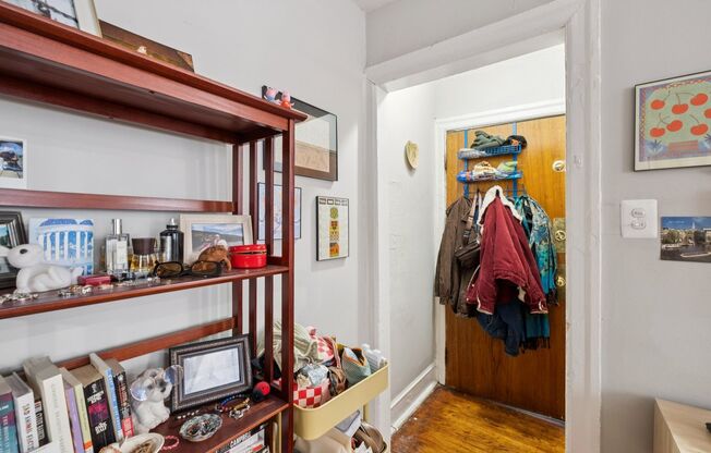 1 bed, 1 bath, 650 sqft, $1,190, Unit A11