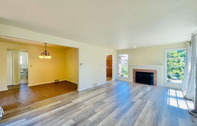 Beautiful Craftsman House in Quiet Queen Anne Neighborhood!