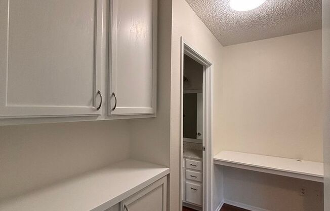 1 bed, 1 bath, 780 sqft, $2,425, Unit 122