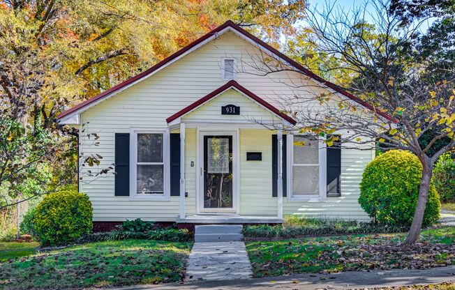 Updated 3/2 in Glenwood - Showings Begin 12/3