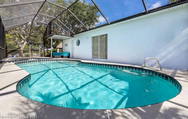 Viera East Pool Home on the Lake AVAILABLE NOW!!