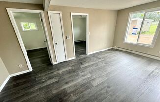 2 beds, 1 bath, $925