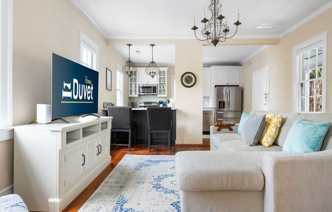 The Sweetgrass Suite- 251 Ashley Avenue, Unit C