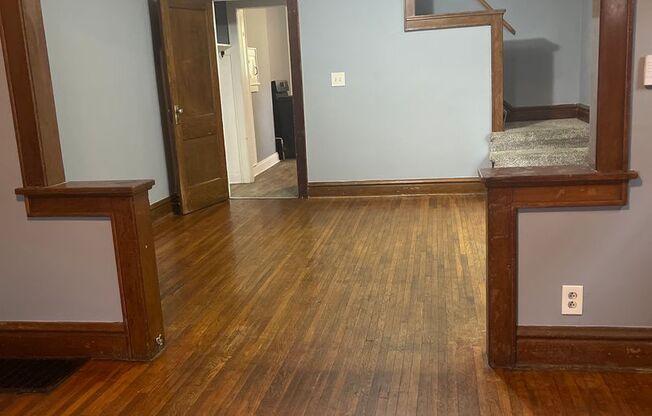 3 beds, 1 bath, $1,575