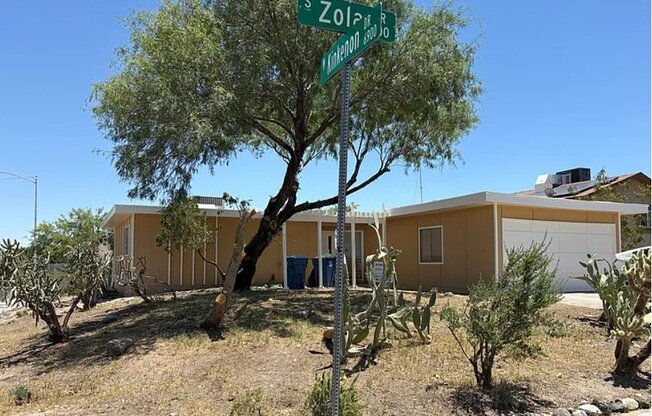 901 ZOLA CIR