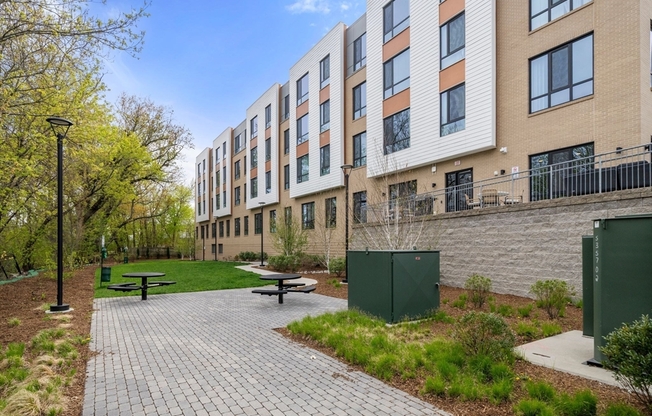 2 beds, 2 baths, 1,041 sqft, $3,300, Unit 327