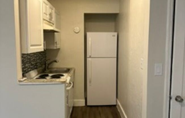 2222 Van Buren LLC