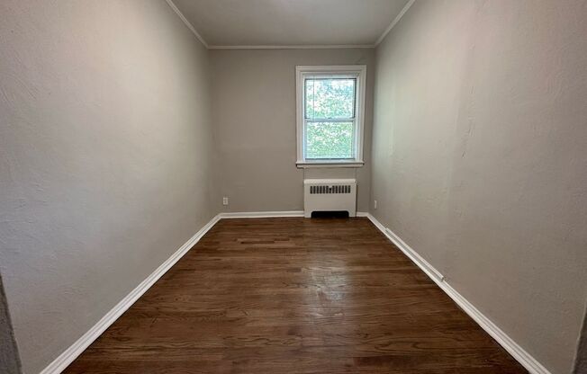 3 beds, 2 baths, 1,400 sqft, $1,750, Unit Unit 3-B