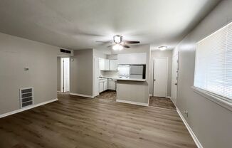 2 beds, 1 bath, $750