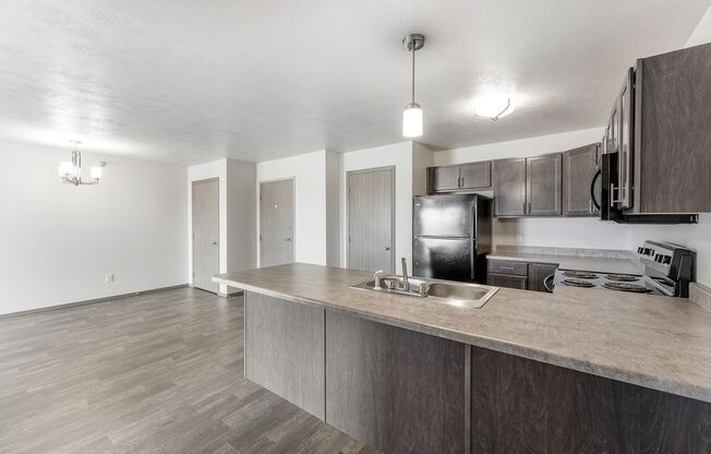 3 beds, 2 baths, 1,249 sqft, $1,535, Unit 302