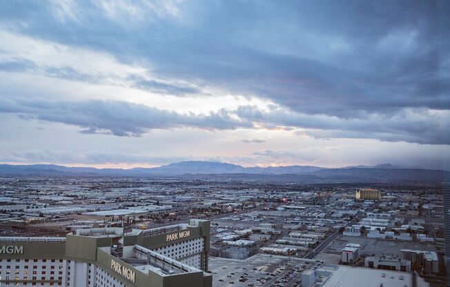 1 bed, 1.5 baths, $5,995, Unit #3902