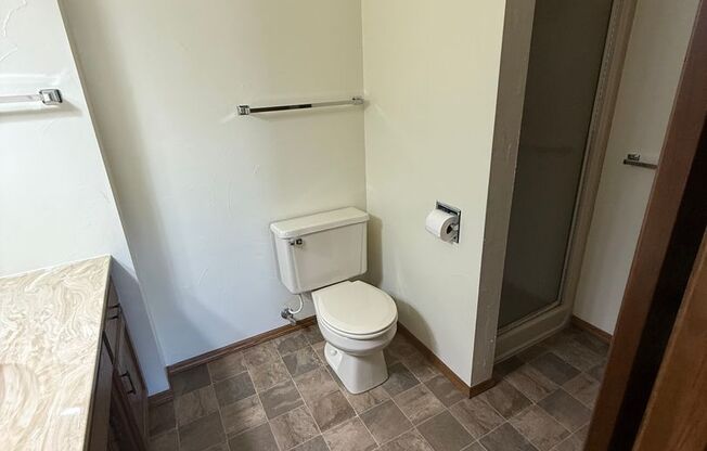 2 beds, 2 baths, 1,029 sqft, $1,189, Unit 1901-076