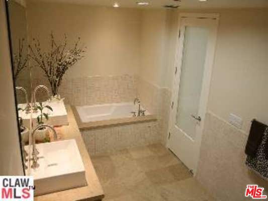 1517 S Bentley Ave Apt 303