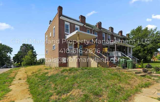 2814 VIOLET AVE