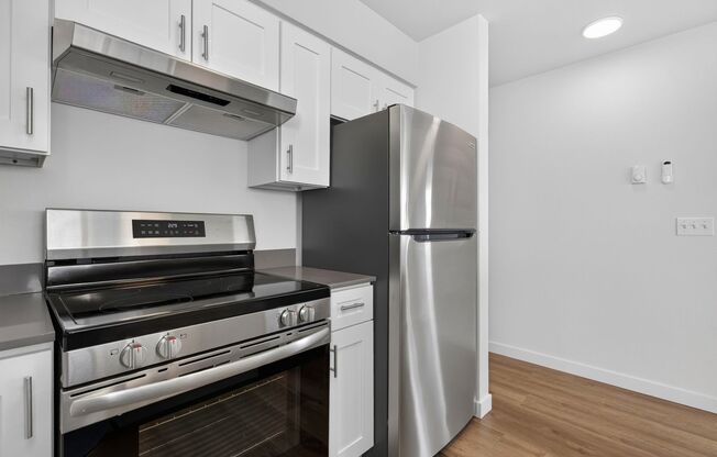 2 beds, 2 baths, 1,005 sqft, $2,995, Unit 602
