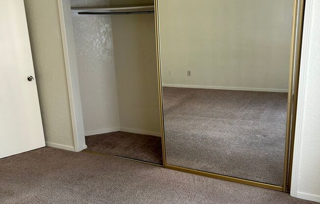 1 bed, 1 bath, 758 sqft, $855, Unit 27