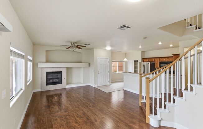 GORGEOUS TWO STORY TOWNHOME IN LAS VEGAS