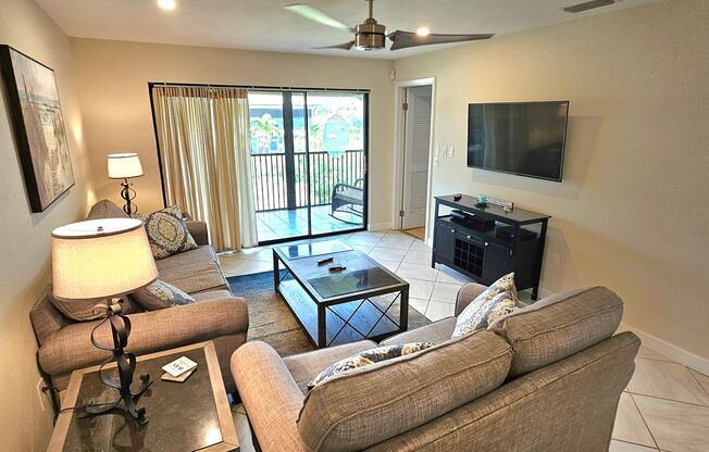 2 beds, 2 baths, $2,800, Unit UNIT 405