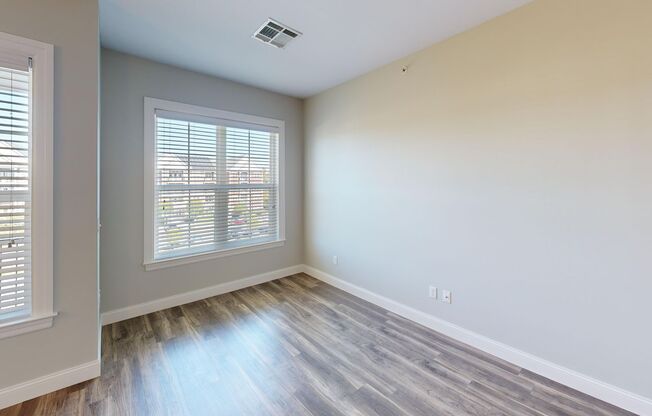 1 bed, 1 bath, 775 sqft, $2,395, Unit 2413