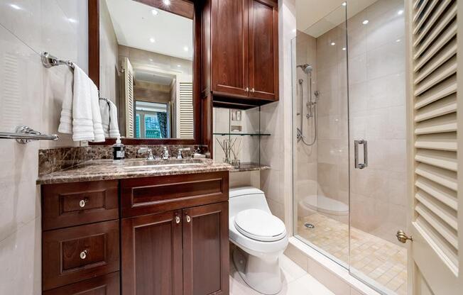 575 AVE 203
