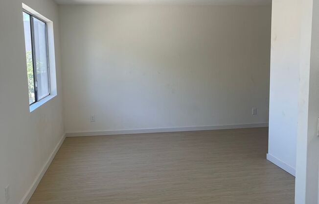 2 beds, 1 bath, $1,995