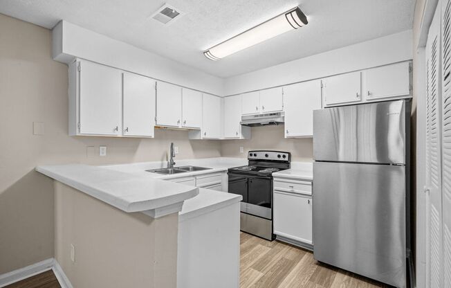 1 bed, 1 bath, 775 sqft, $1,100, Unit 019