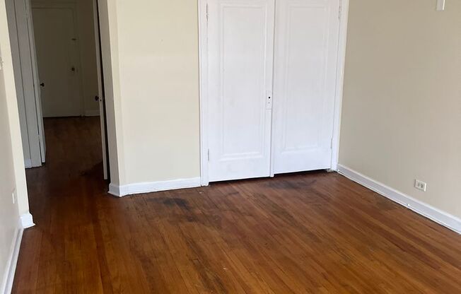 7451 S Vernon Ave LLC