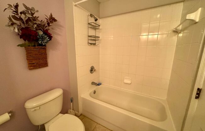 3 beds, 2 baths, $2,000