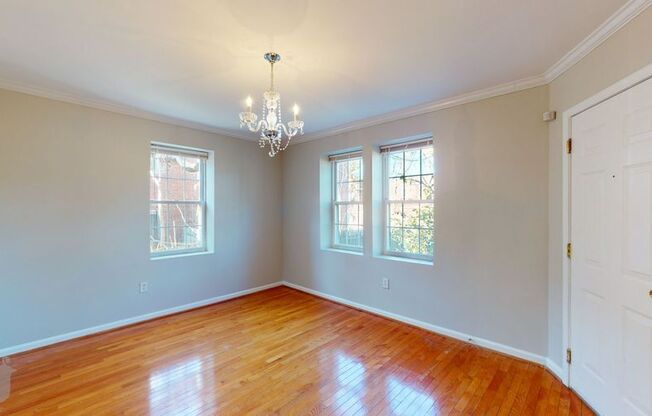 330 Delafield Pl NW Unit 2