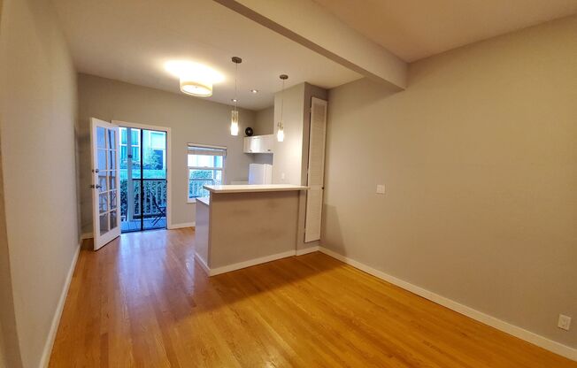 SOMA ! Bedroom in the center of it all!