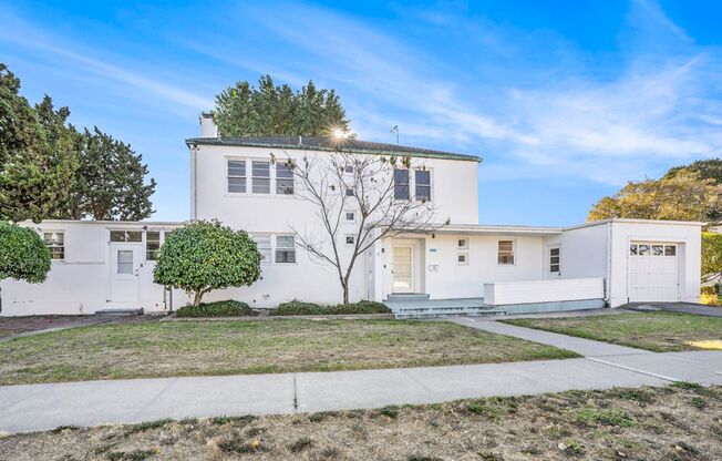 2835 San Diego Road - 4++ bedroom | 3.5 bath | Single family home