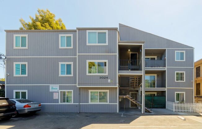 3024 Fruitvale Ave