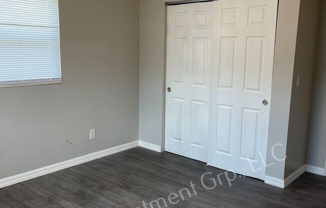 2 beds, 1.5 baths, $1,450, Unit (320)3