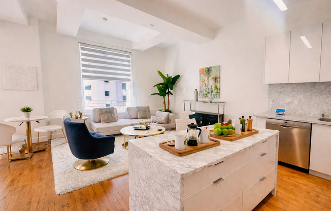 1 bed, 1 bath, 555 sqft, $2,675, Unit 414